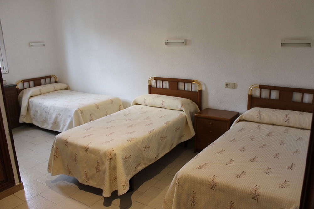 Hostal Conchita Legazpi Мадрид Екстер'єр фото